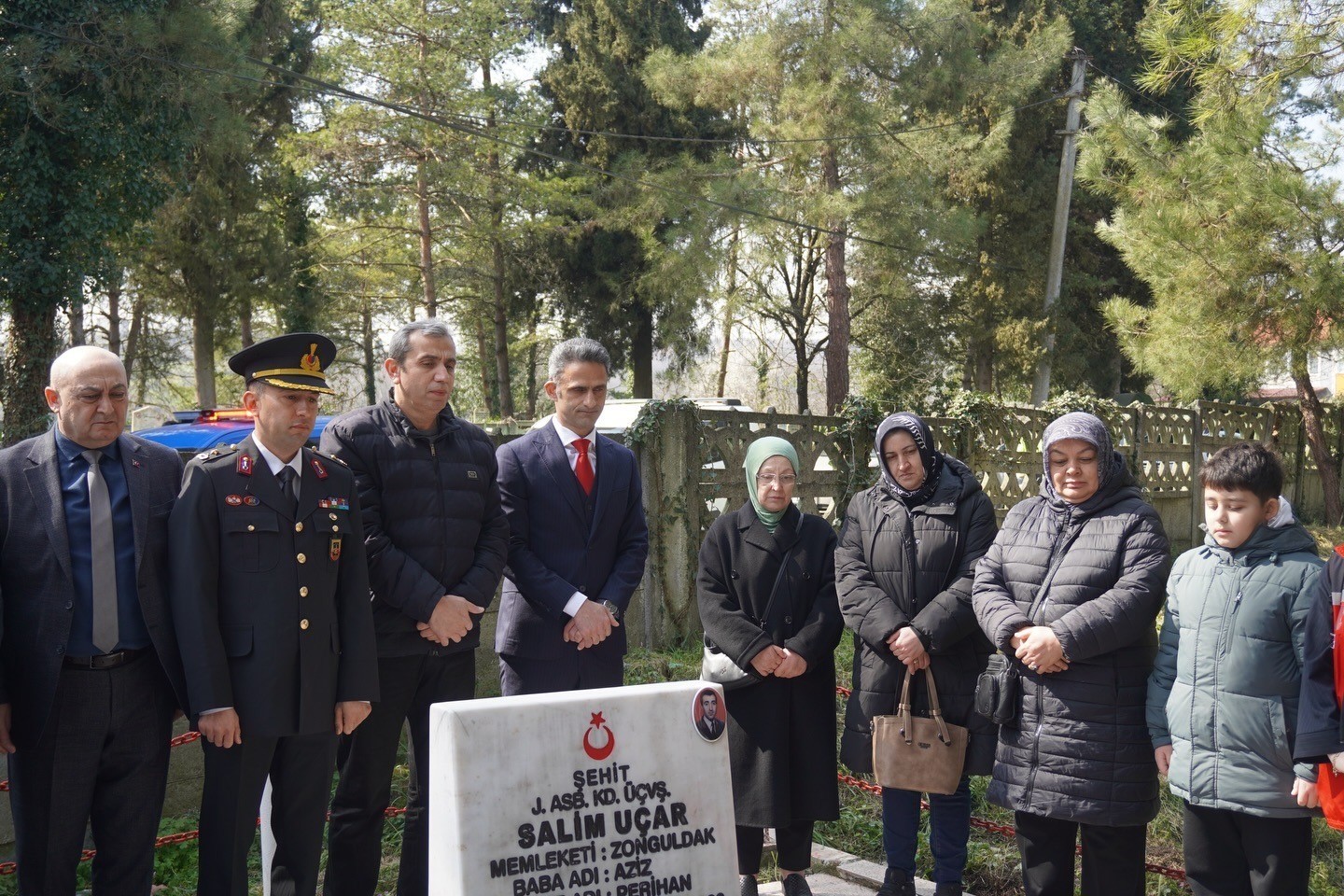 Çaycuma’da şehitlerin kabirleri başında dualar edildi
