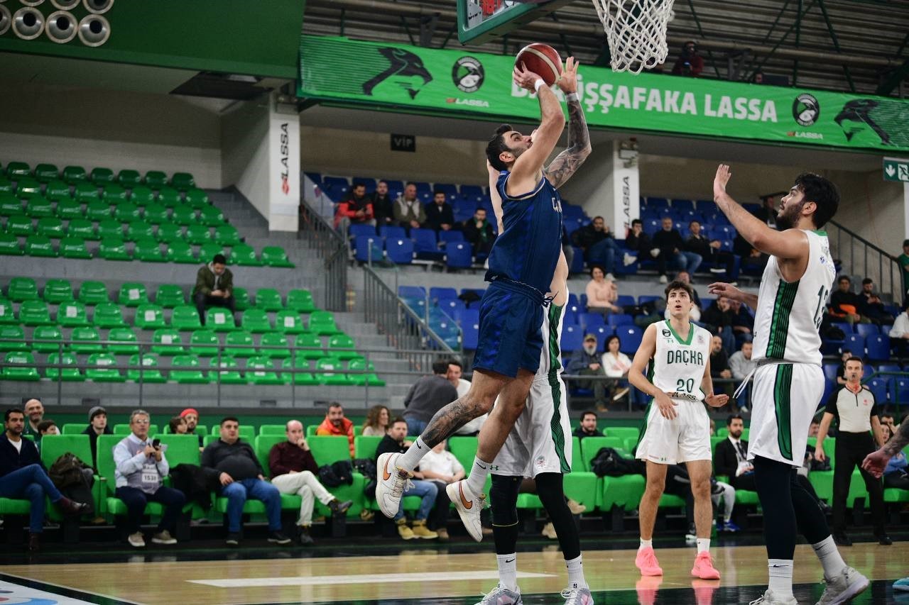 Çayırova Belediyesi, 2026’ya galibiyetle başladı
Çayırova Belediyesi, 2026’ya galibiyetle başladı