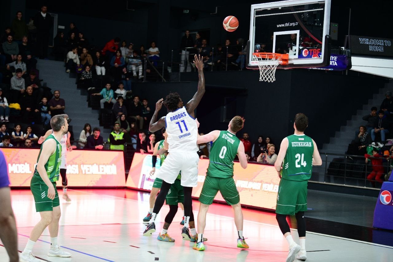 Çayırova Belediyesi evinde OGM Ormanspor’u farklı geçti: 87-61
