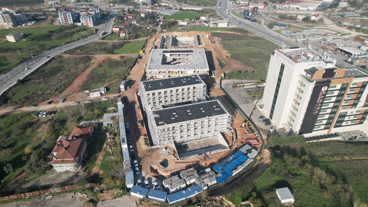 Çayırova Spor Lisesi inşaatında çalışmalar sürüyor
