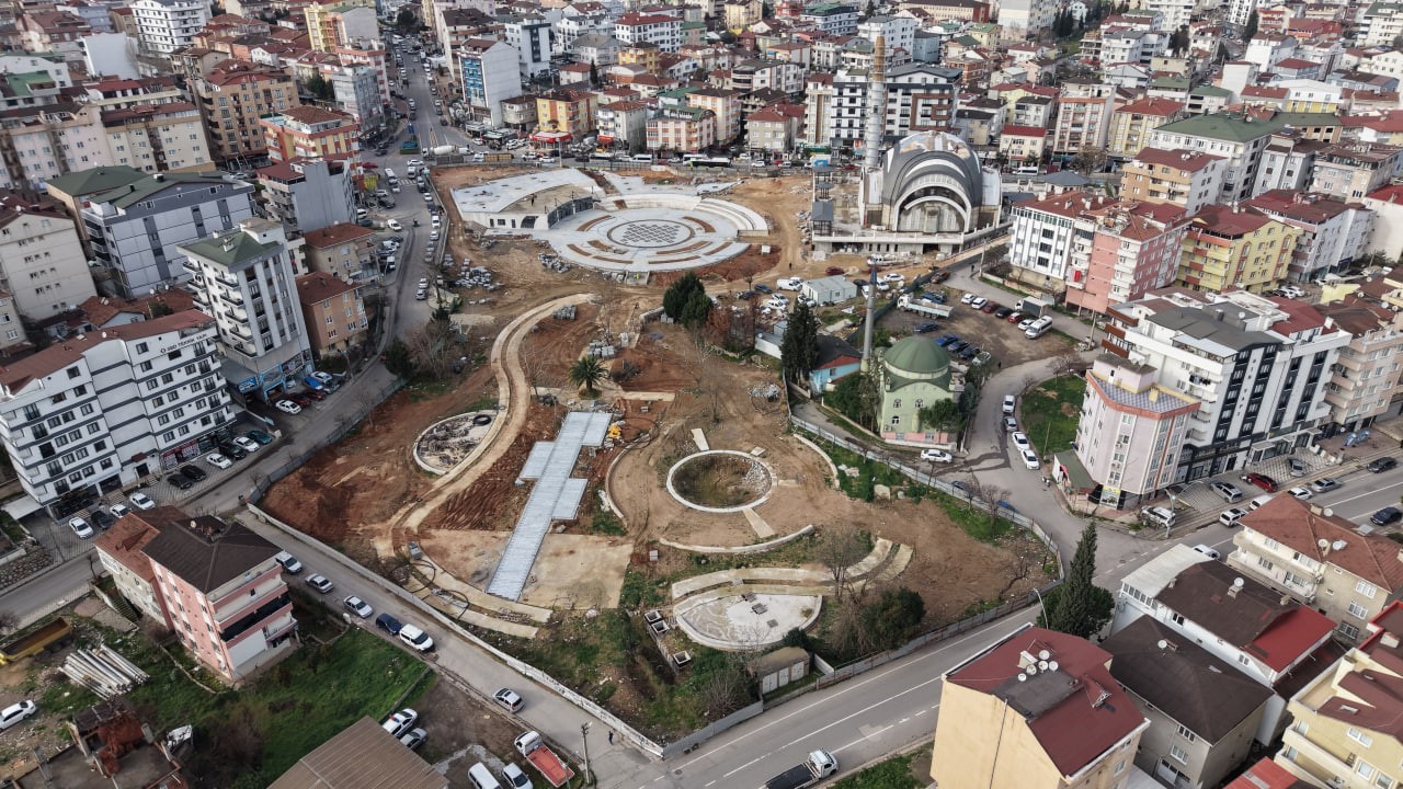Çayırova’nın yeni meydan projesinde çalışmalar sürüyor
