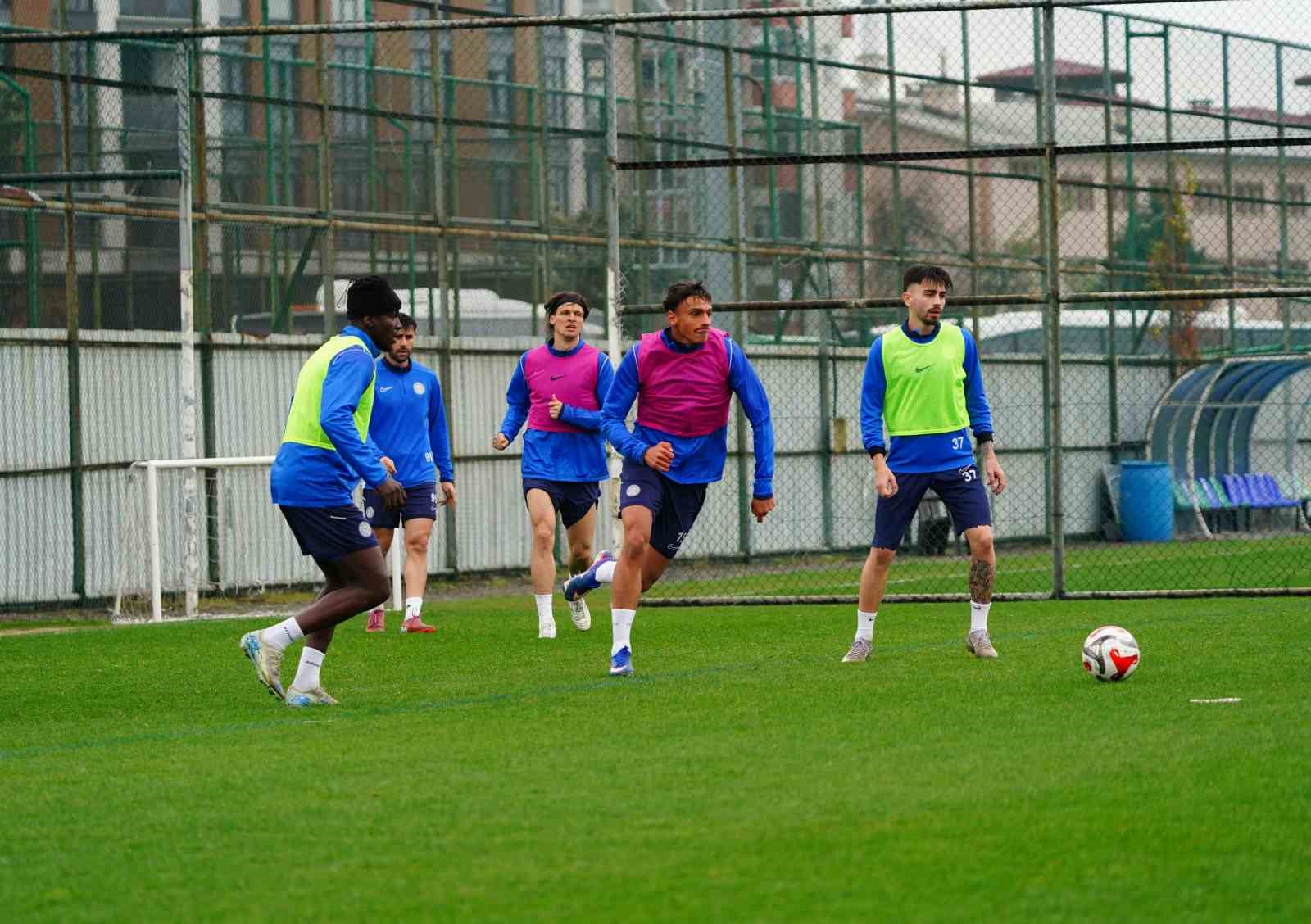 Çaykur Rizespor, ertelenen Samsunspor maçı hazırlıkları başladı
