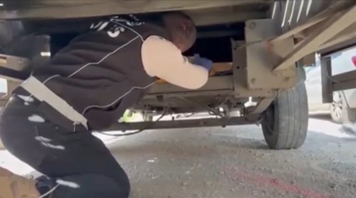 Çekicinin zulasından 16,7 kilogram uyuşturucu çıktı, 2 kişi tutuklandı
