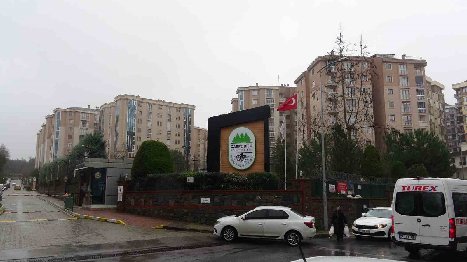 Çekmeköy’de asansör boşluğunda sıkışan kişi hayatını kaybetti
