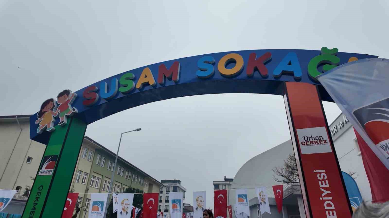 Çekmeköy’de "Susam Sokağı" hizmete açıldı
Çekmeköy’de "Susam Sokağı" hizmete açıldı