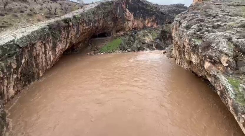 Cendere Çayı yükseldi
