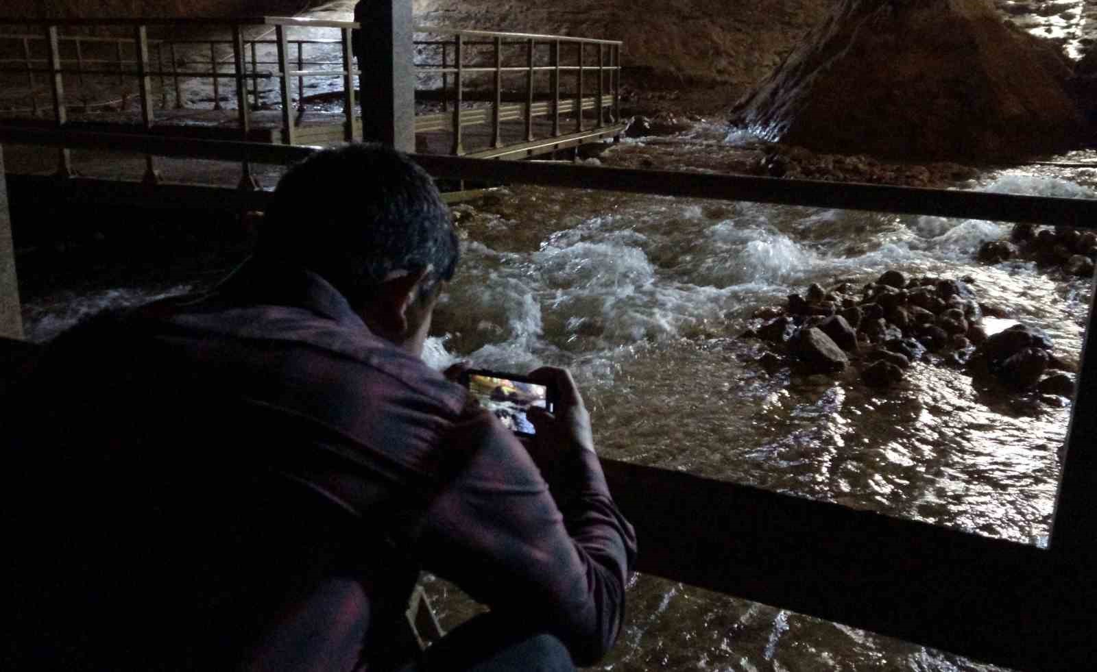 Cennet Obruğu’ndan 13 yıl sonra su çıktı
