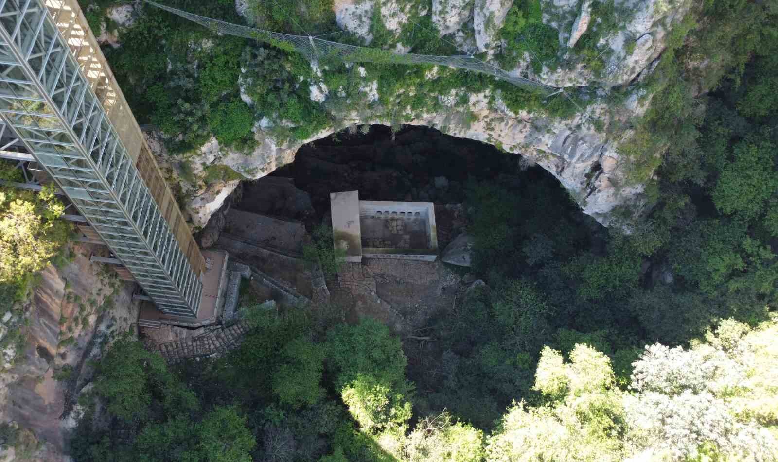 Cennet Obruğu’ndan 13 yıl sonra su çıktı
