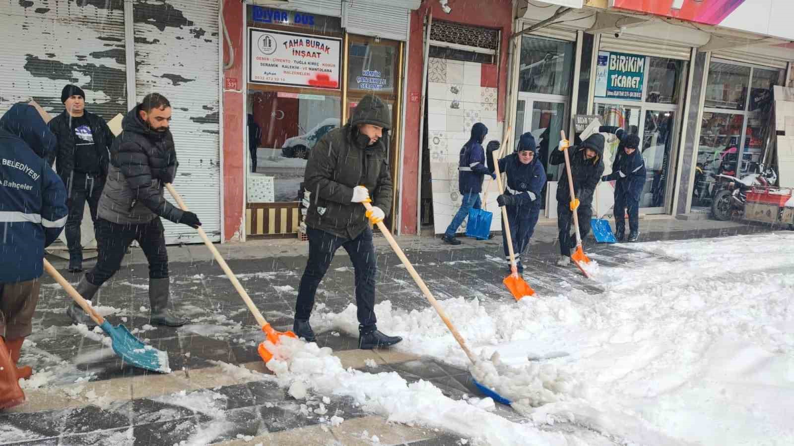 Çermik Belediyesi kar temizliğine başladı

