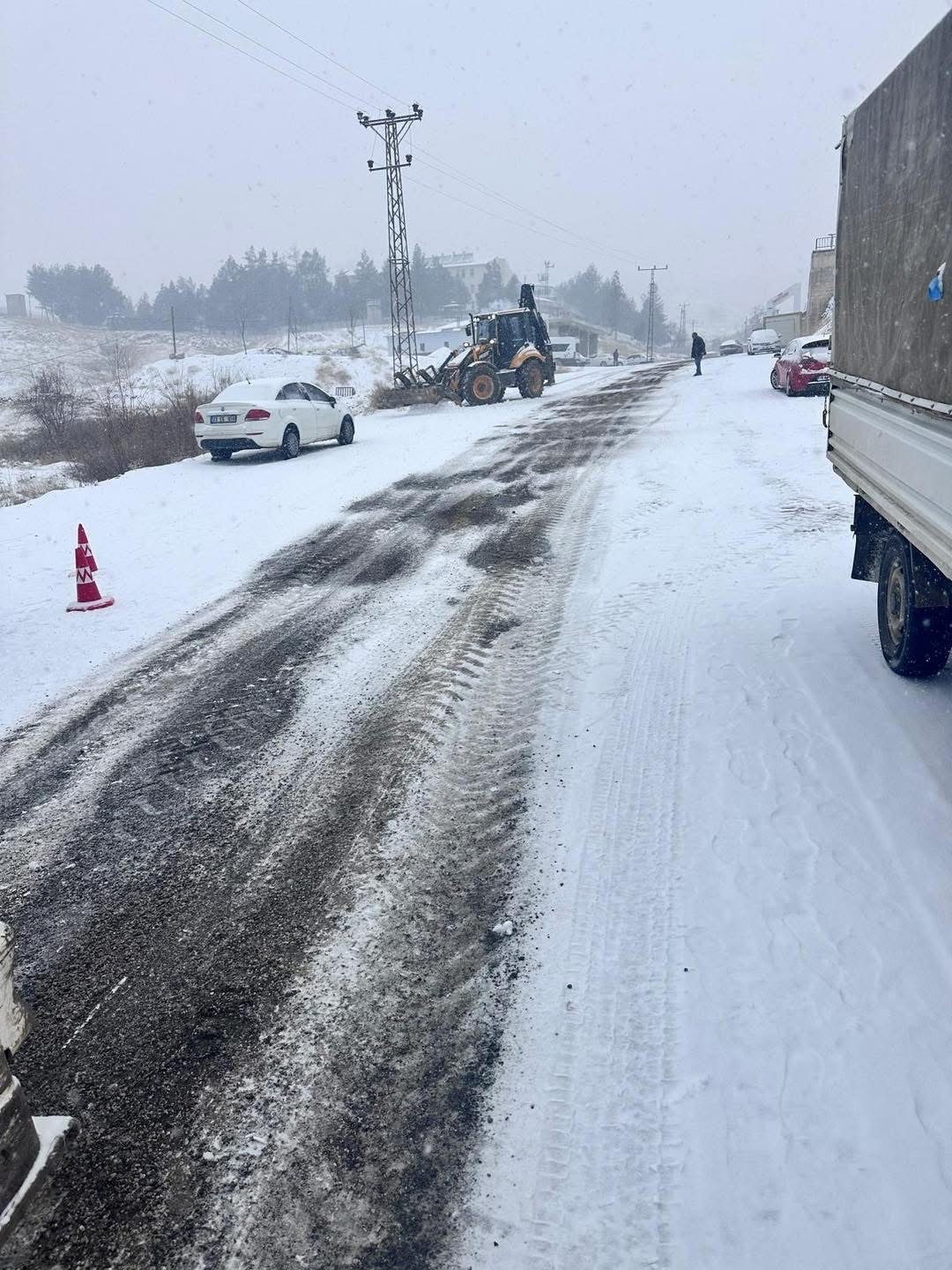Çermik Belediyesi yol açma çalışmalarına başladı

