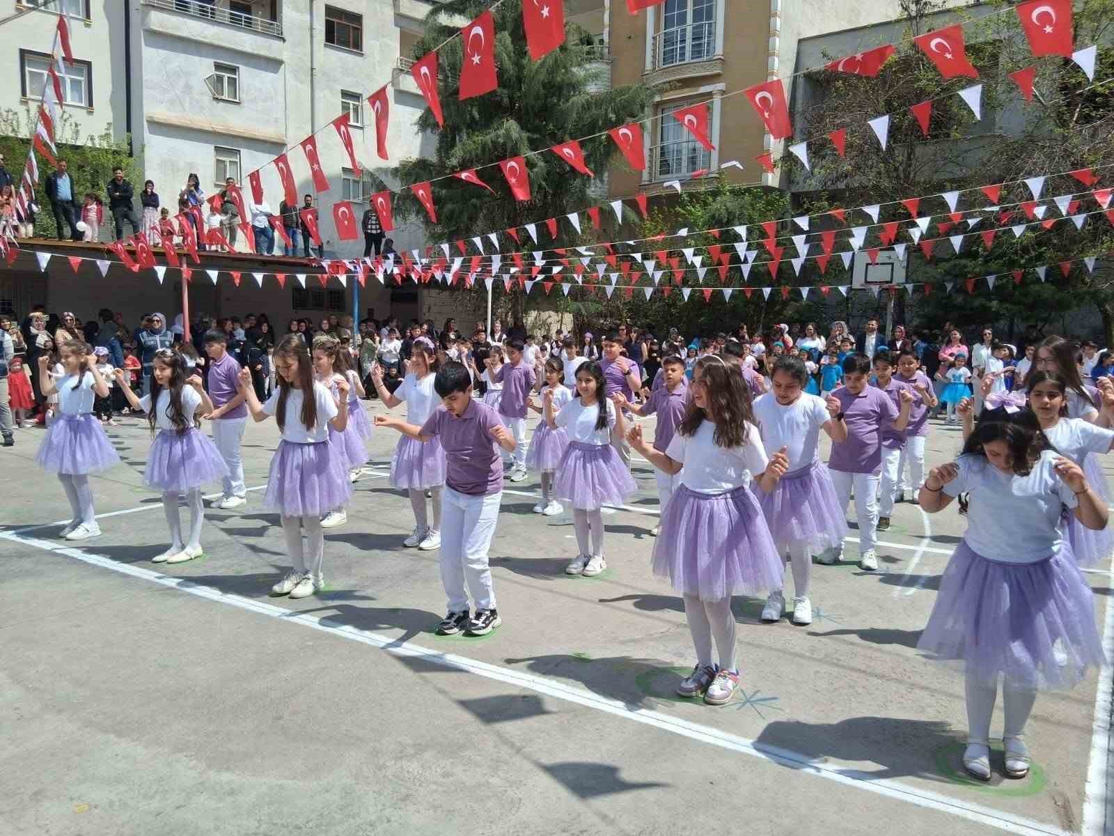 Çermik’te 23 Nisan kutlamaları
