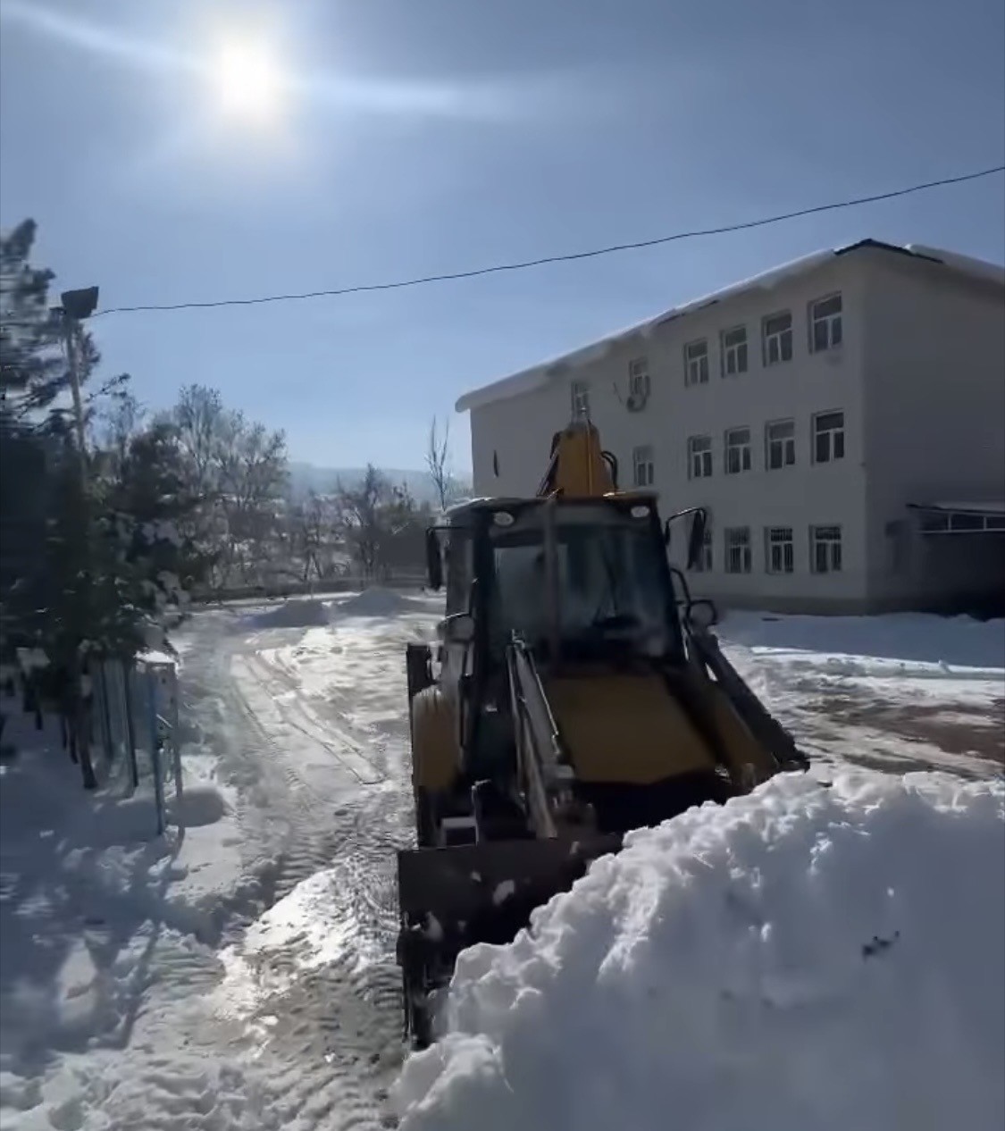 Çermik’te 473 kilometre yol ulaşıma açıldı
