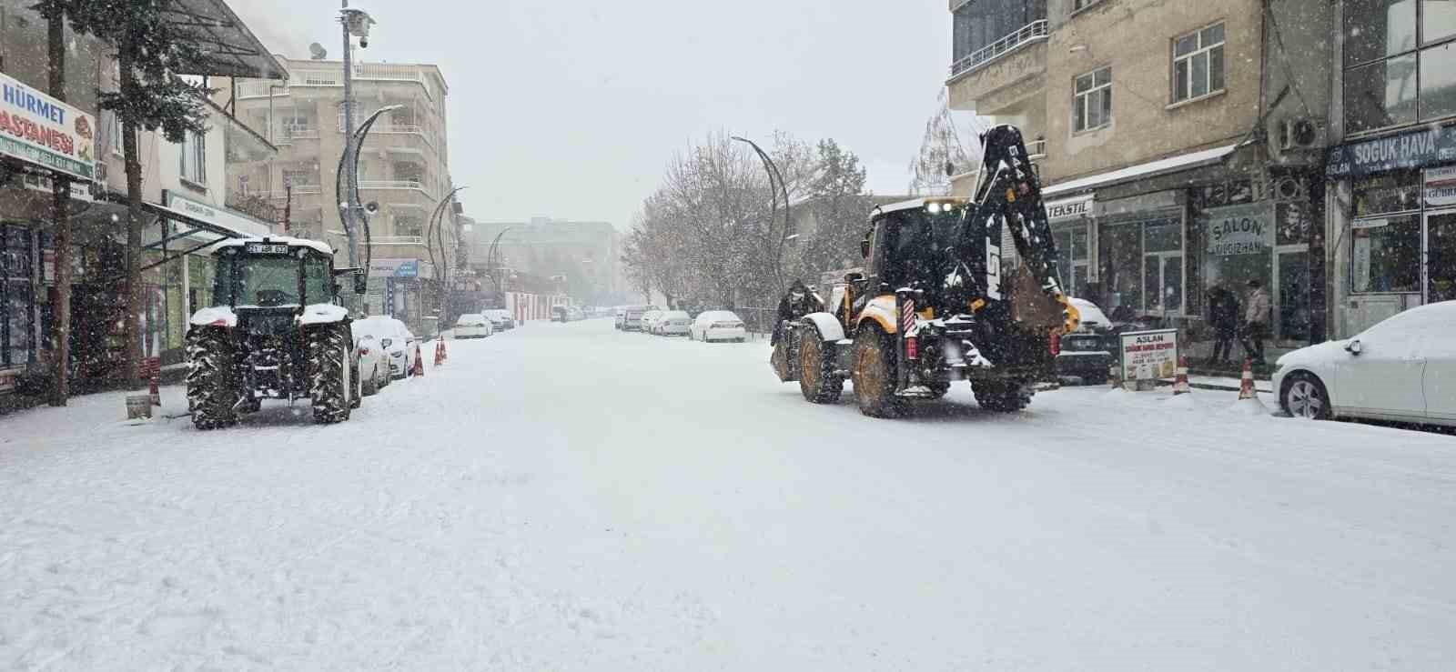 Çermik’te kar esareti
