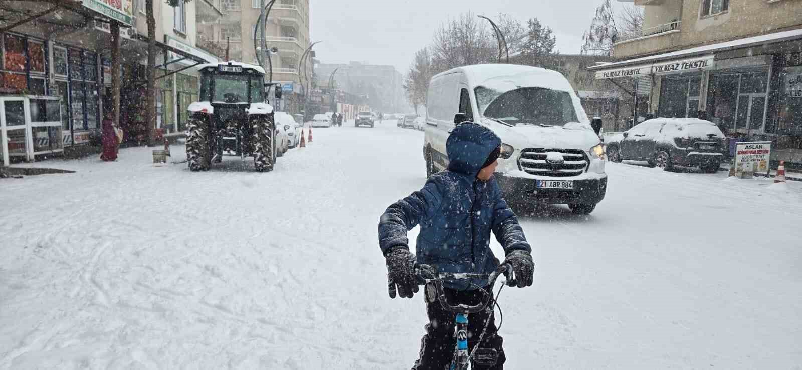 Çermik’te kar esareti
