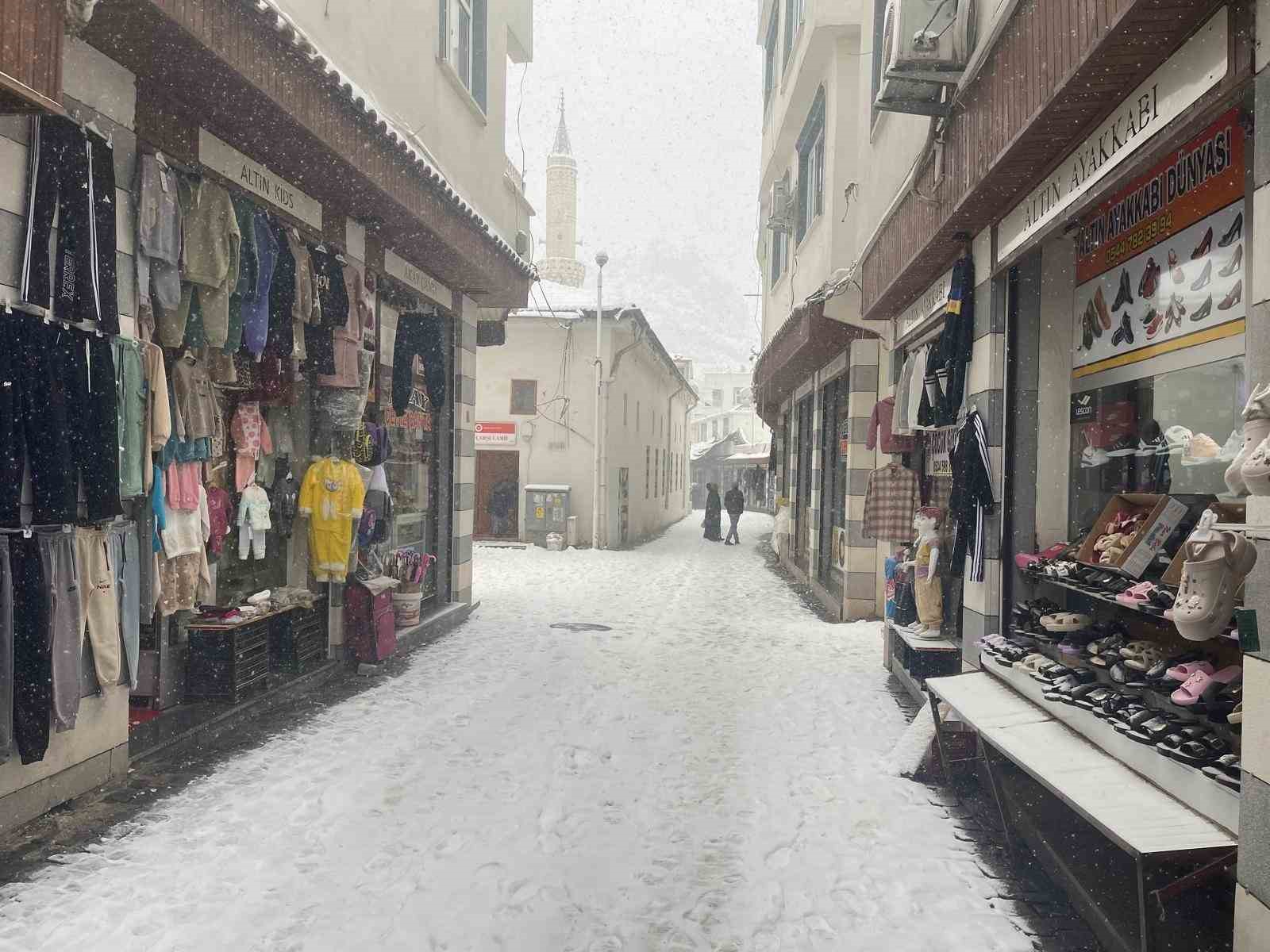 Çermik’te kar esareti
