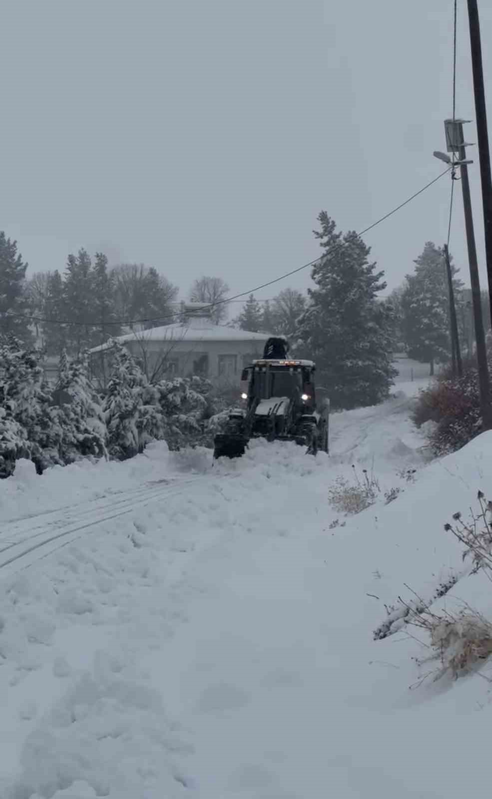Çermik’te kar yağışı sonrası hayat normale dönüyor
