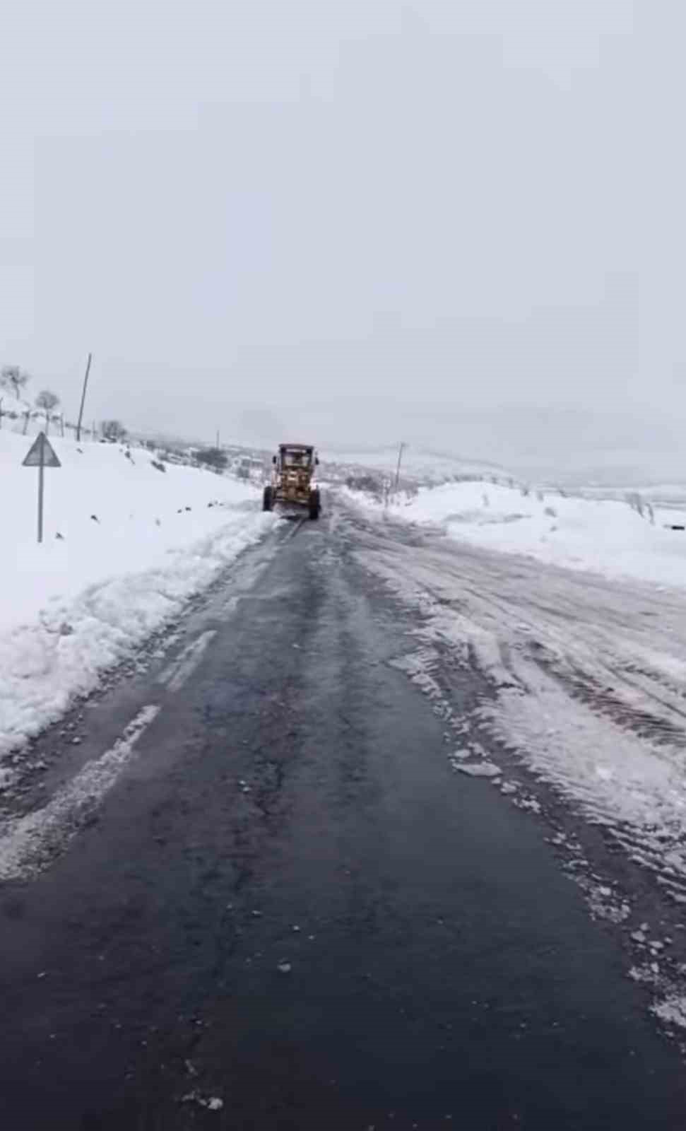 Çermik’te kırsal mahalle yolları ulaşıma açılmaya başlandı
