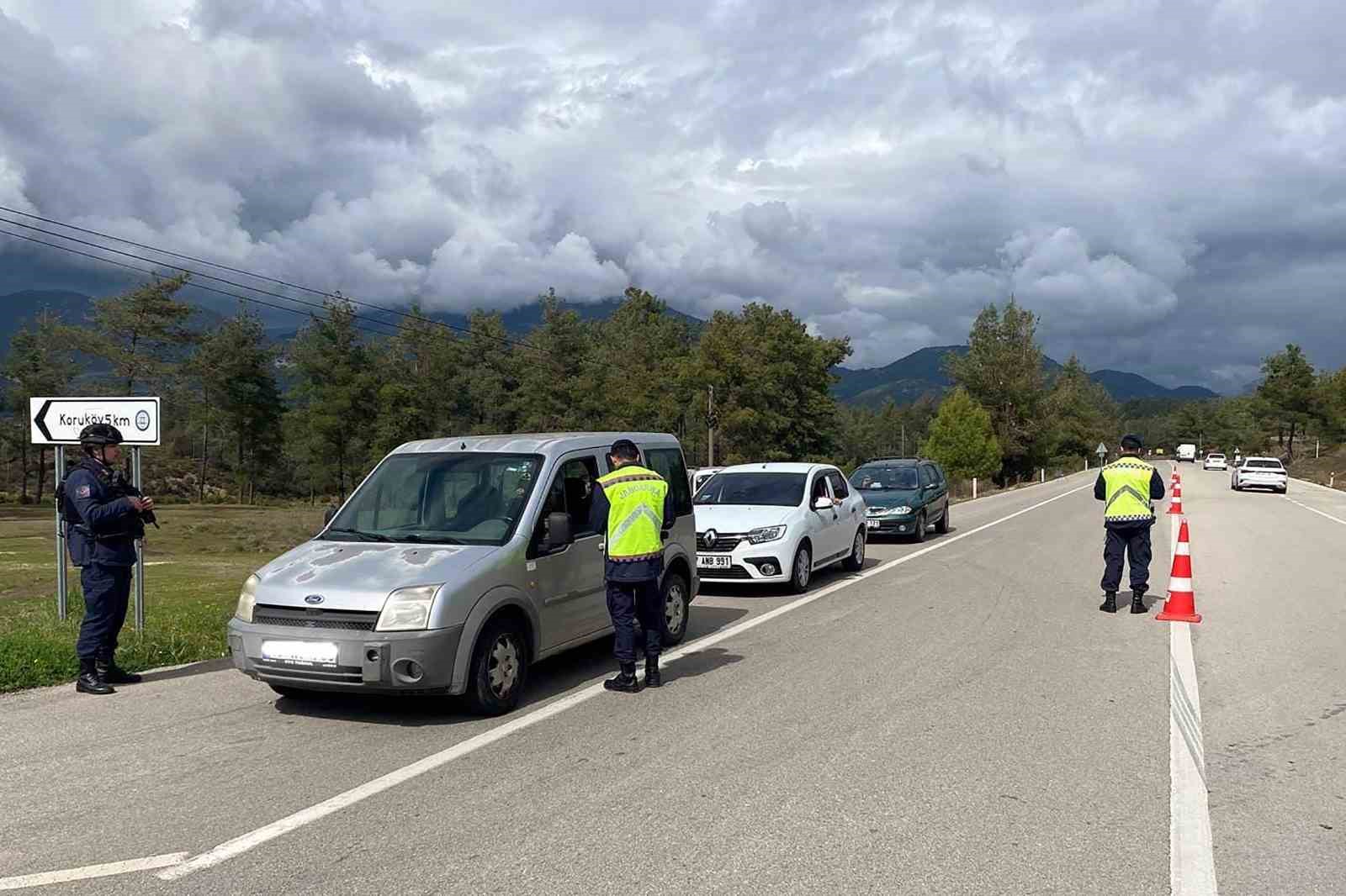 Çeşitli suçlardan aranan 38 şahıs tutuklandı
