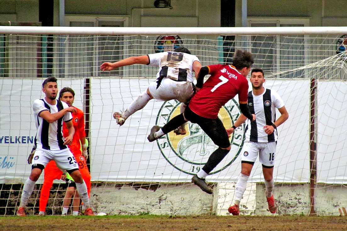 Çeşme Belediyespor’dan 90+9’da hayati galibiyet: Ligde kalmayı garantiledi
