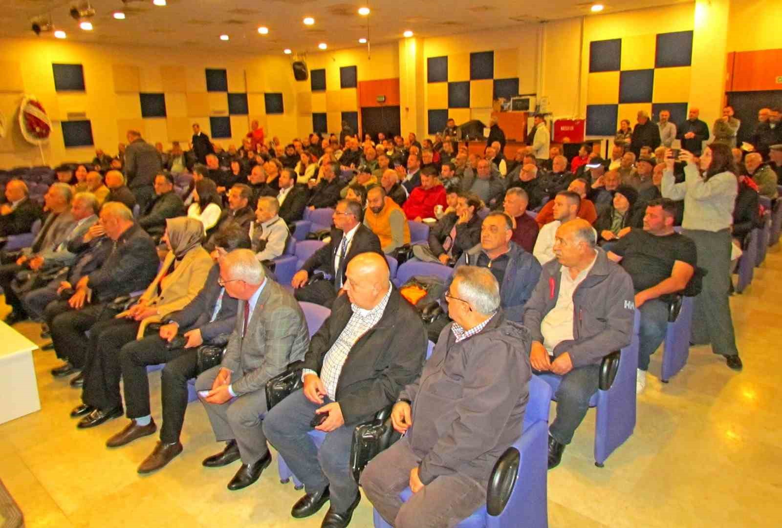 Çeşme Şoförler ve Otomobilciler Esnaf Odası’nda yeni Başkan Ali Koparal
