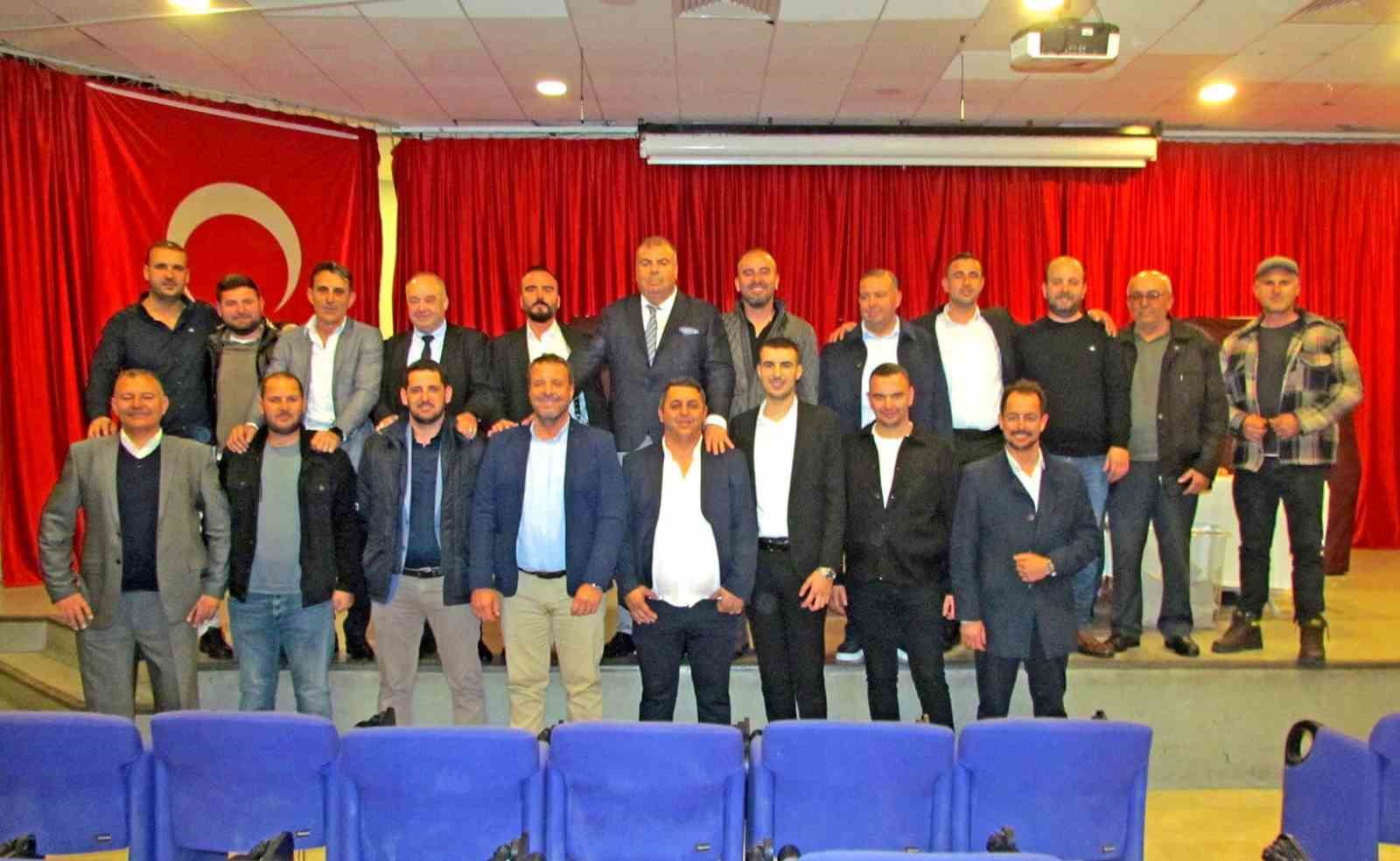 Çeşme Şoförler ve Otomobilciler Esnaf Odası’nda yeni Başkan Ali Koparal
