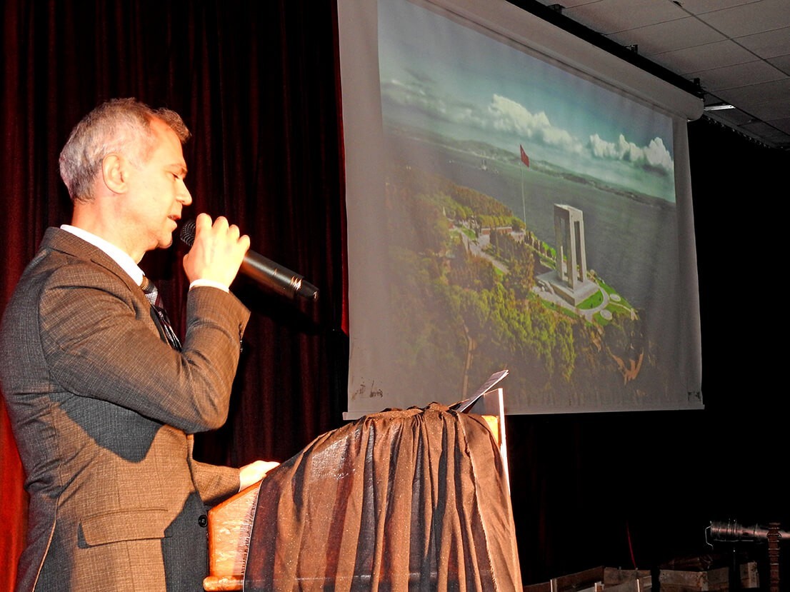 Çeşme’de, duygu dolu Çanakkale anması
Çeşme’de, duygu dolu Çanakkale anması