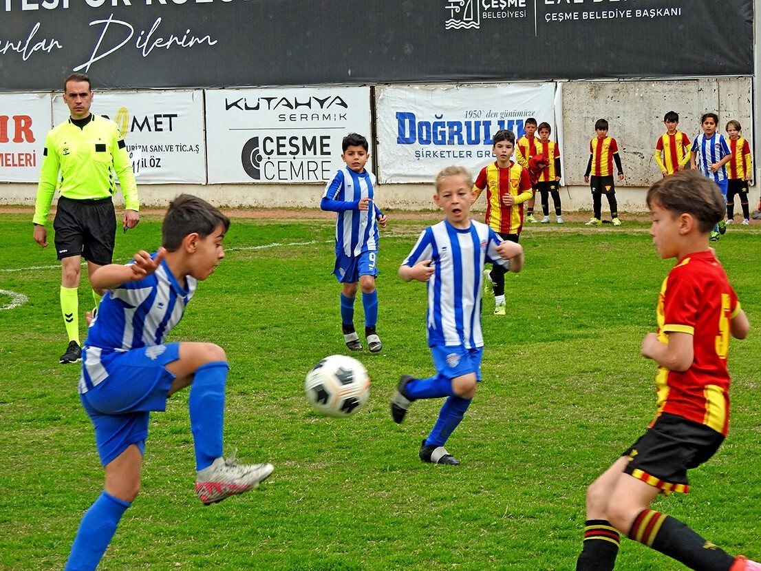 Çeşme’de U9 Futbol Festivali Coşkusu
