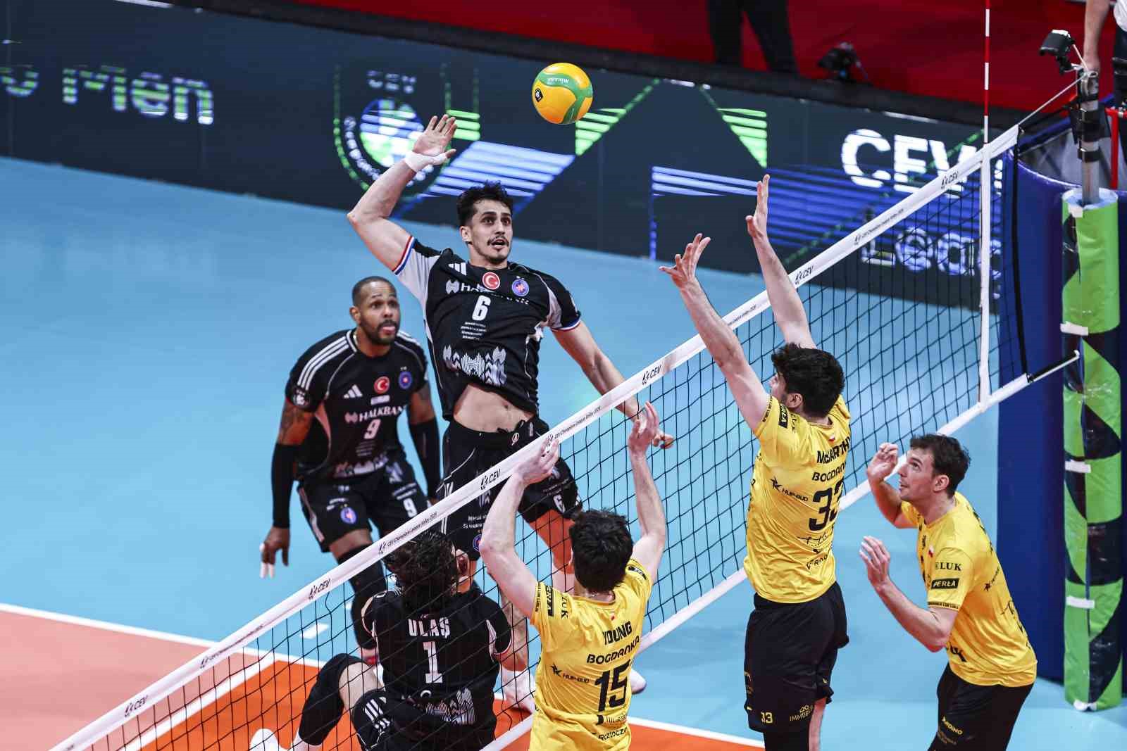 CEV Şampiyonlar Ligi: Halkbank: 2 - Bogdanka LUK Lublin: 3
