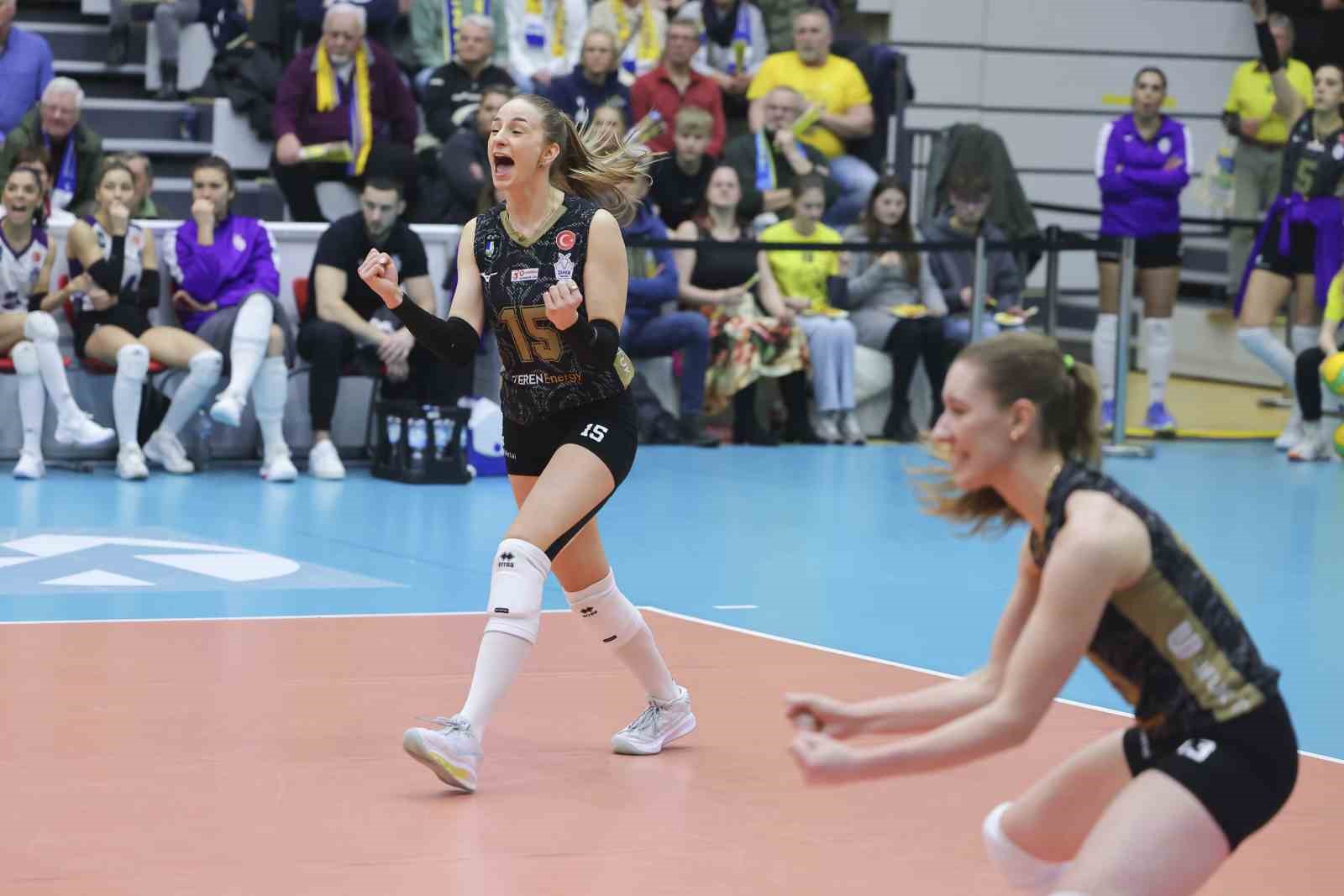 CEV Zeren Group Şampiyonlar Ligi: SSC Palmberg Schwerin: 1 - Zeren SK: 3
CEV Zeren Group Şampiyonlar Ligi: SSC Palmberg Schwerin: 1 - Zeren SK: 3