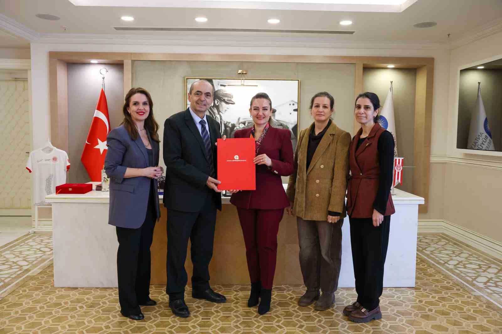 Çevre Dostu Çiftçi Kartı Projesi Gazipaşa’da büyüyor
