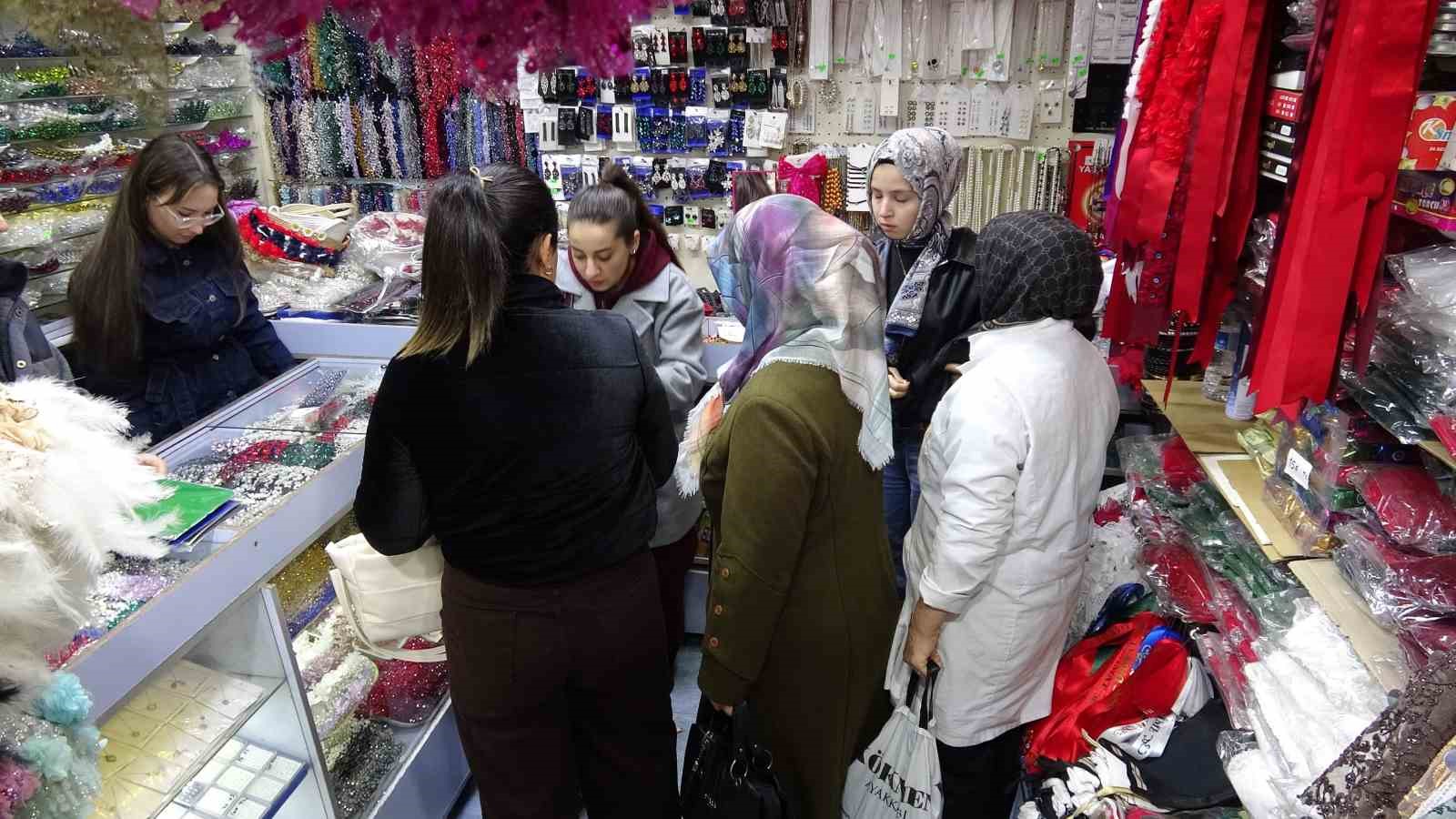 Çeyiz düzen kızların yolu bu çarşıdan geçiyor
