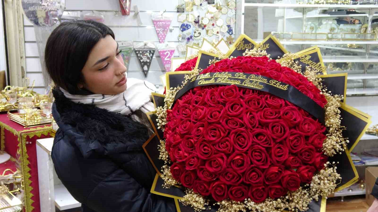 Çeyiz düzen kızların yolu bu çarşıdan geçiyor
