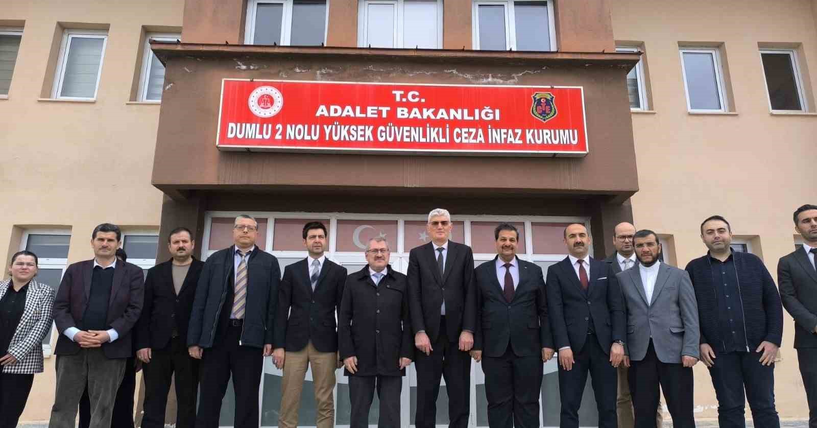Cezaevinde hafız oldular
