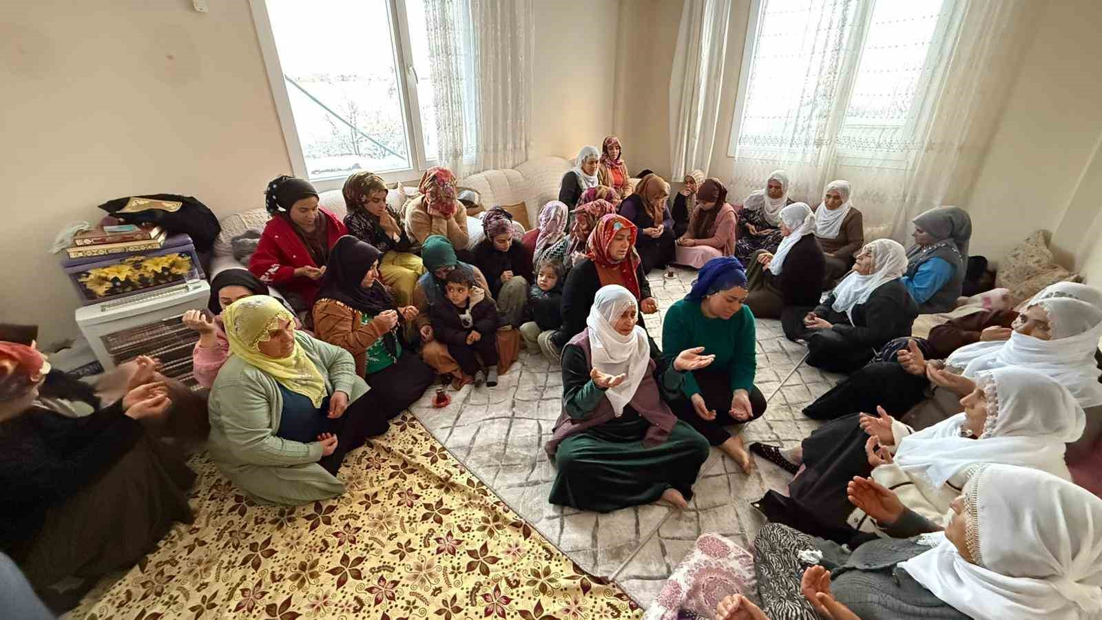 Cezaevinden izinli çıkıp karısını boğarak öldürdü
