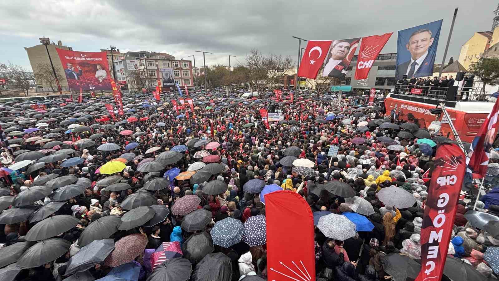 CHP Genel Başkanı Özel: "Ben milletimden utandım o görüntüler adına. Ben özür diyorum milletimden"
