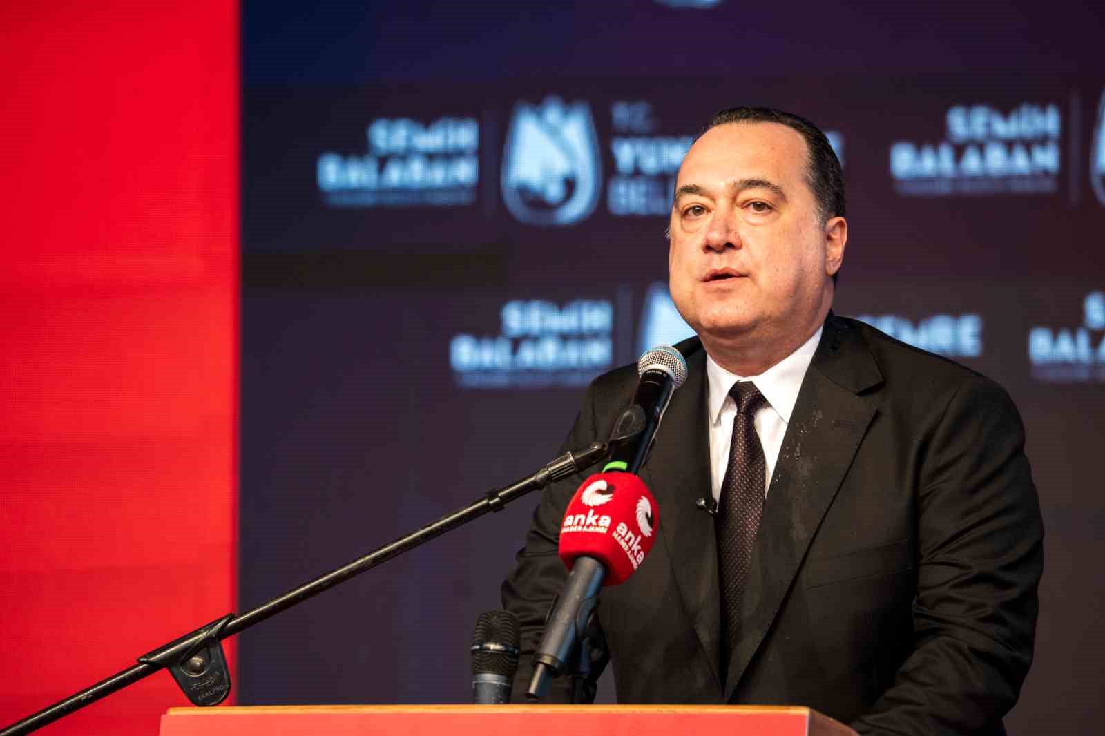 CHP Genel Başkanı Özel: "CHP büyük bir saldırı altında"
