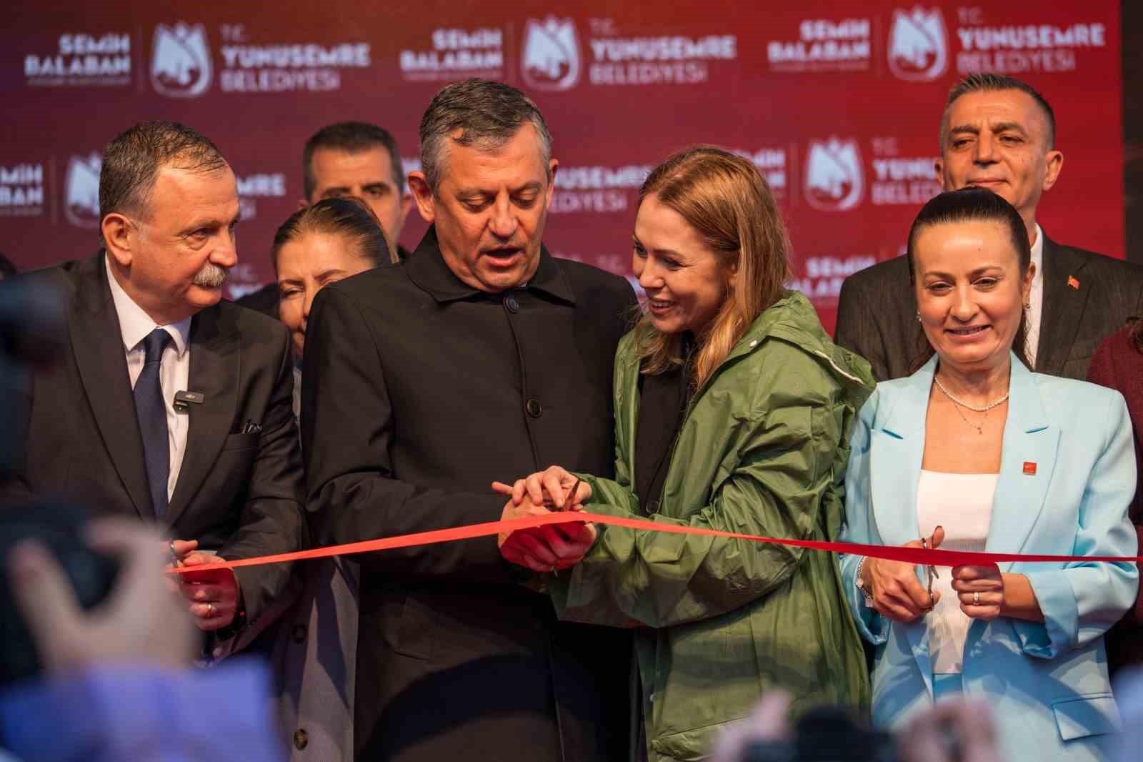 CHP Genel Başkanı Özel: "CHP büyük bir saldırı altında"
