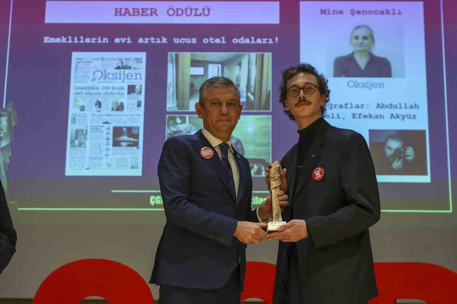 CHP Genel Başkanı Özel: "Gazetecilerin emeklerinin sömürülmediği bir Türkiye’ye ihtiyaç var"
