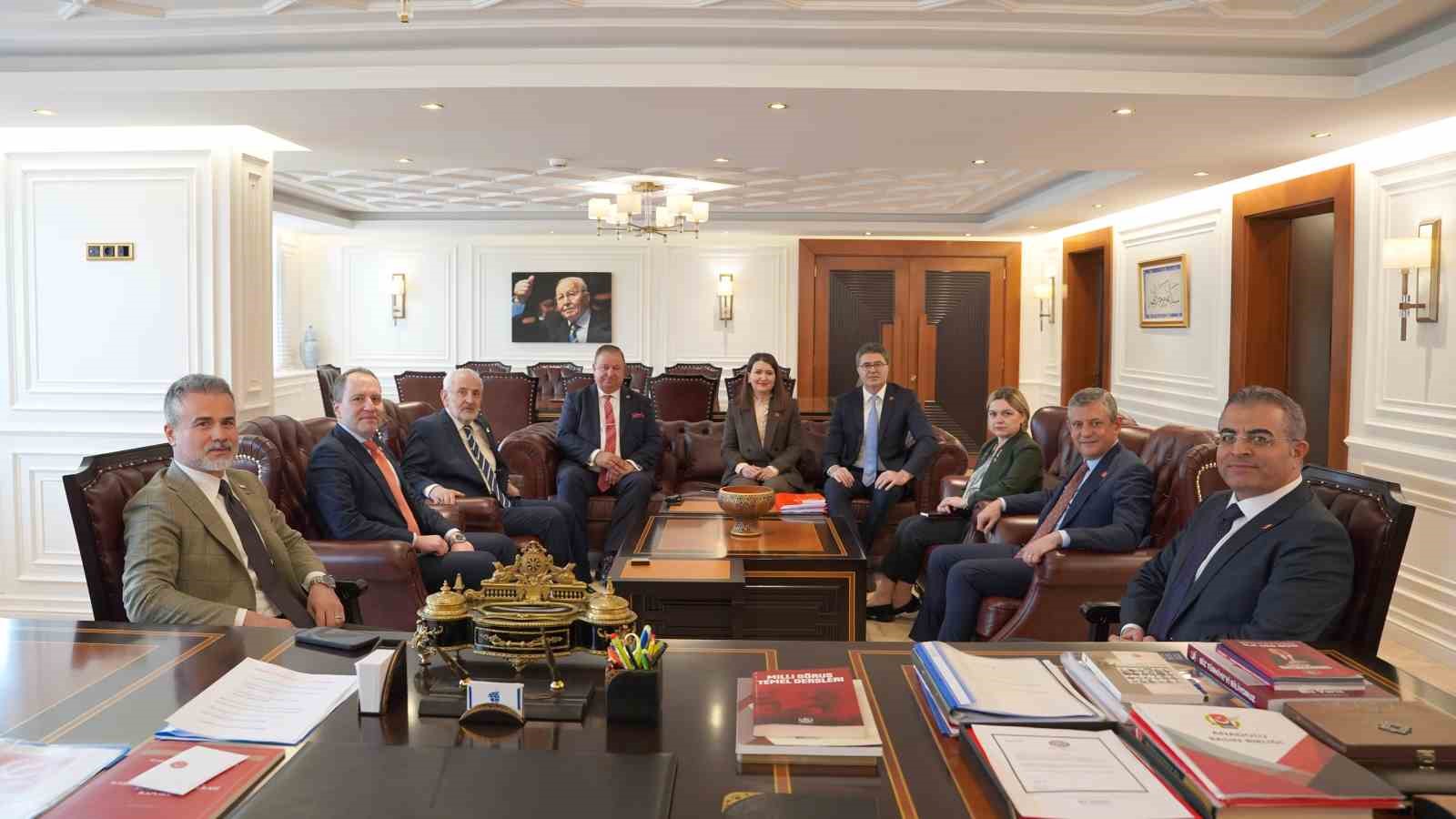 CHP Genel Başkanı Özel: "İran’da yaşananlar, dünyadaki tüm ülkelerin ekonomilerine zarar veriyor"
