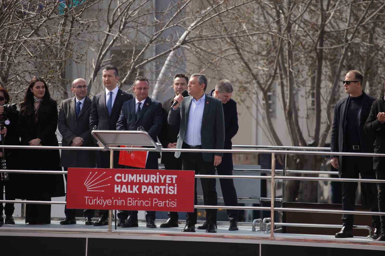 CHP Genel Başkanı Özel: "İran’ın kararını İran halkı verecektir"
