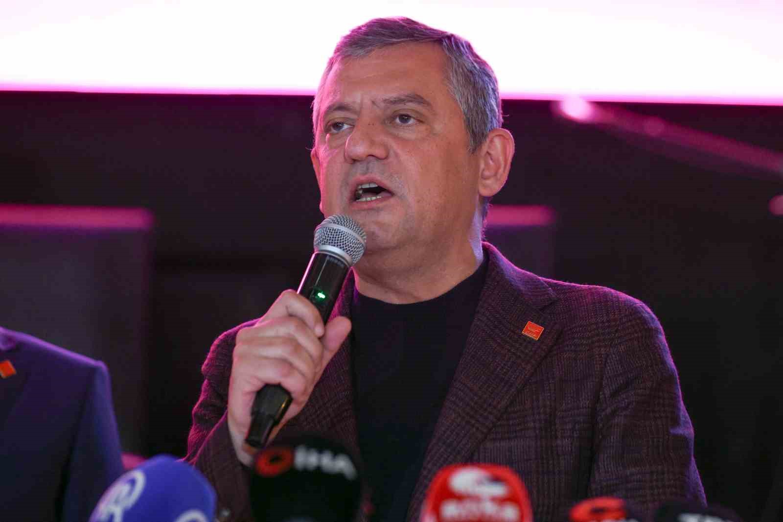 CHP Genel Başkanı Özel: "Trump’ın kurduğu düzen, yeni dünya düzeni olamaz"
CHP Genel Başkanı Özel: "Trump’ın kurduğu düzen, yeni dünya düzeni olamaz"