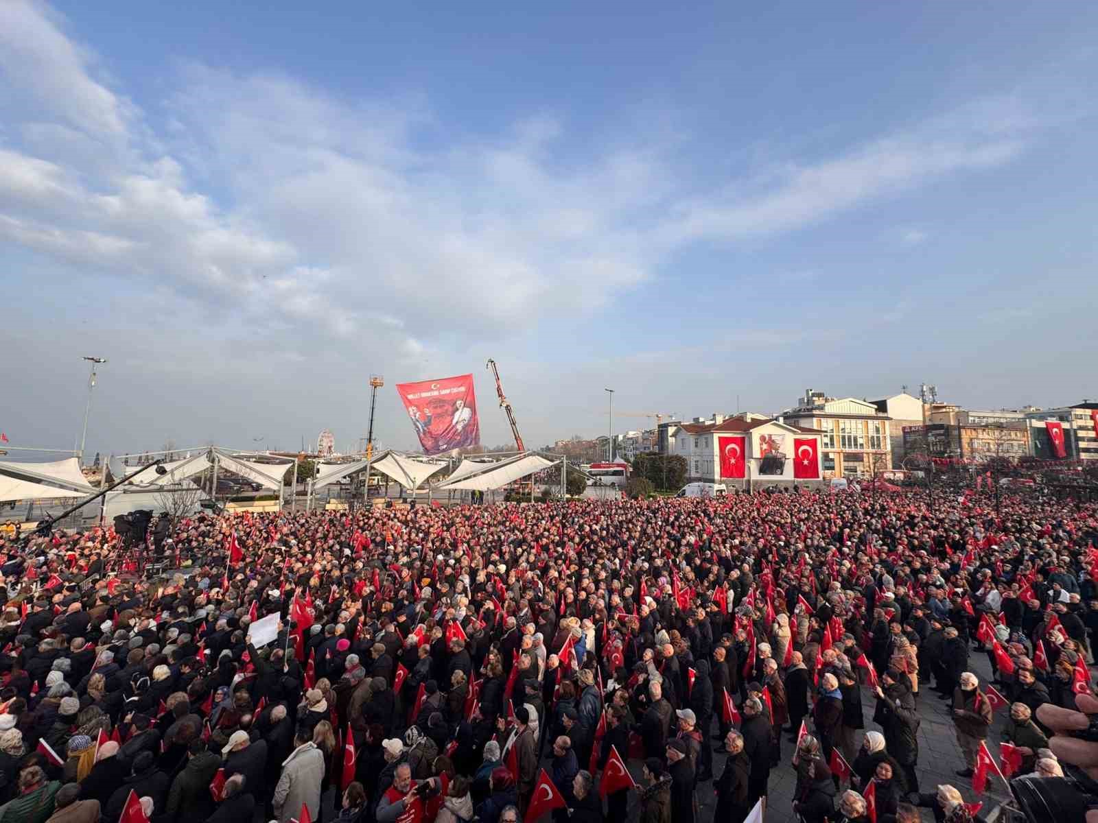 CHP Genel Başkanı Özel, Yalova’daki mitingde konuştu
CHP Genel Başkanı Özel, Yalova’daki mitingde konuştu