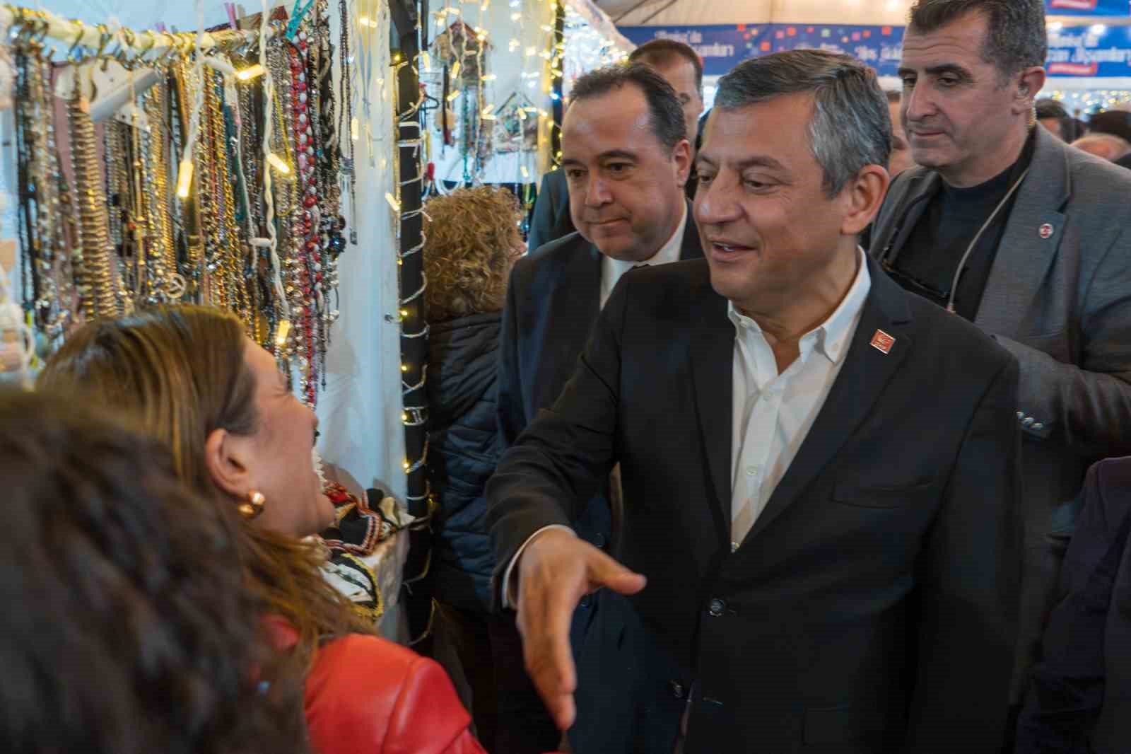 CHP Genel Başkanı Özel’den Manisa’da buruk iftar
