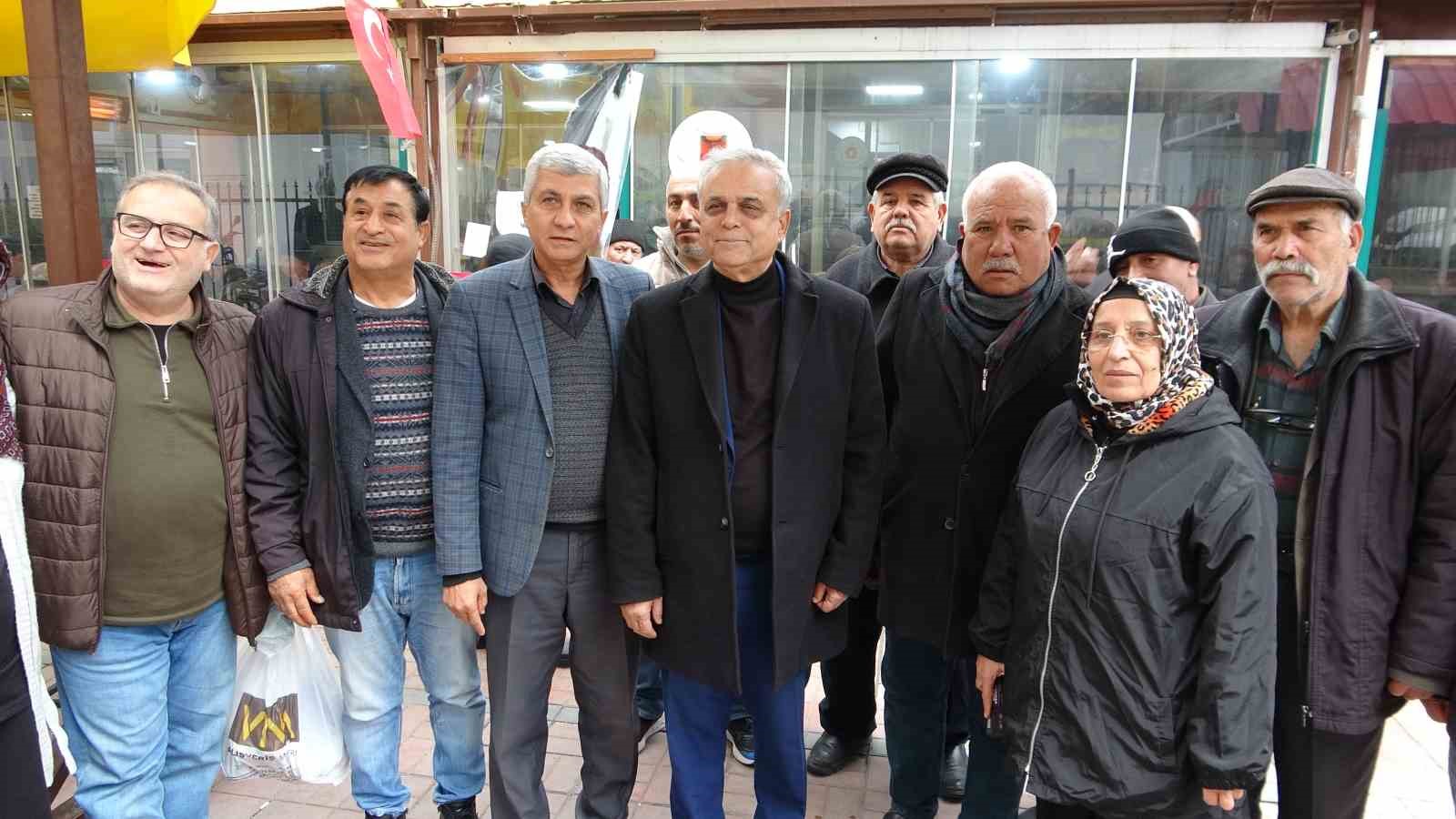 CHP’den istifa eden Çakır, AK Parti’ye geçeceğini açıkladı
CHP’den istifa eden Çakır, AK Parti’ye geçeceğini açıkladı