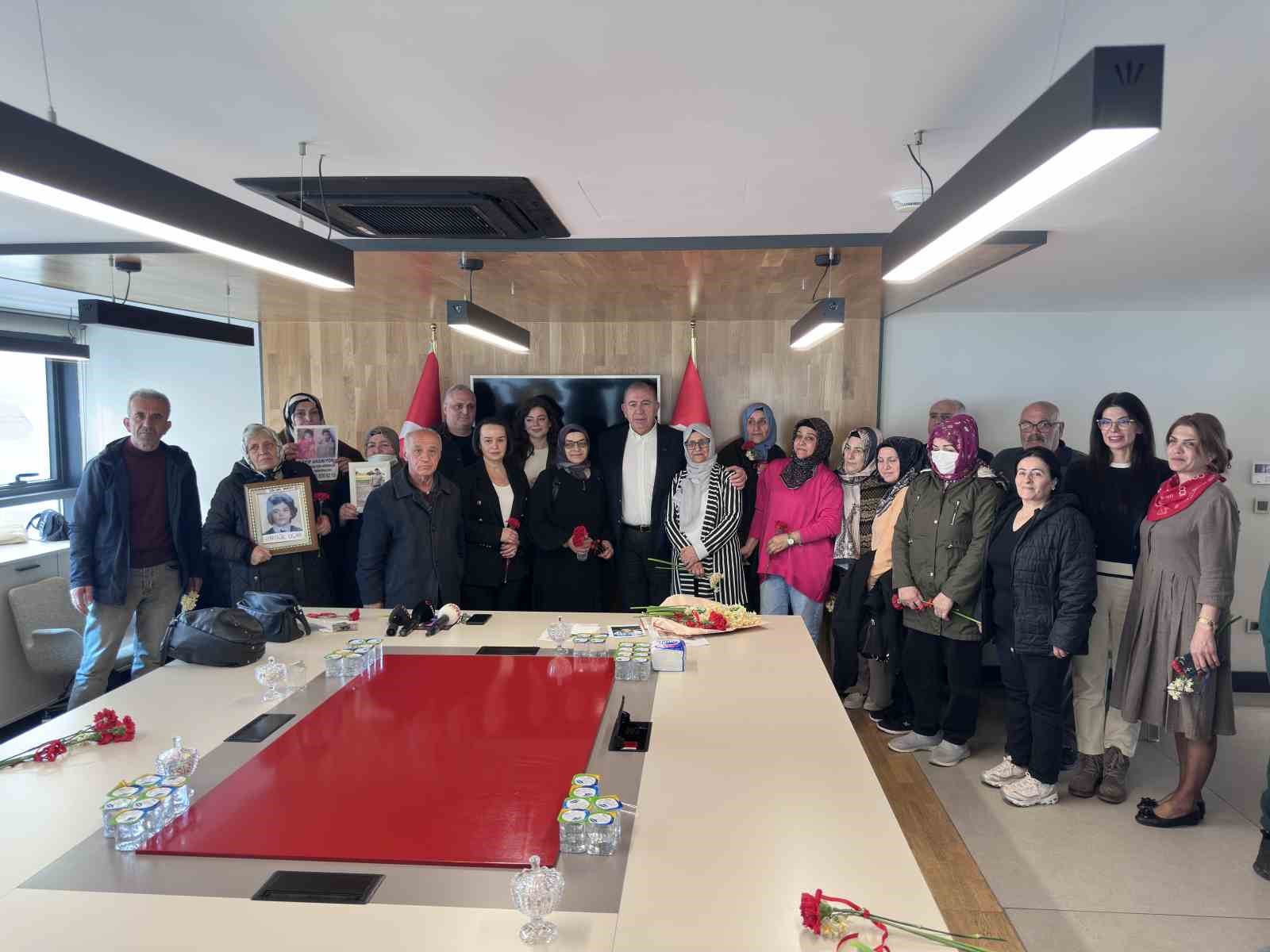 CHP’li Tekin’den "uyuşturucu ve kayıp çocuklar" uyarısı
