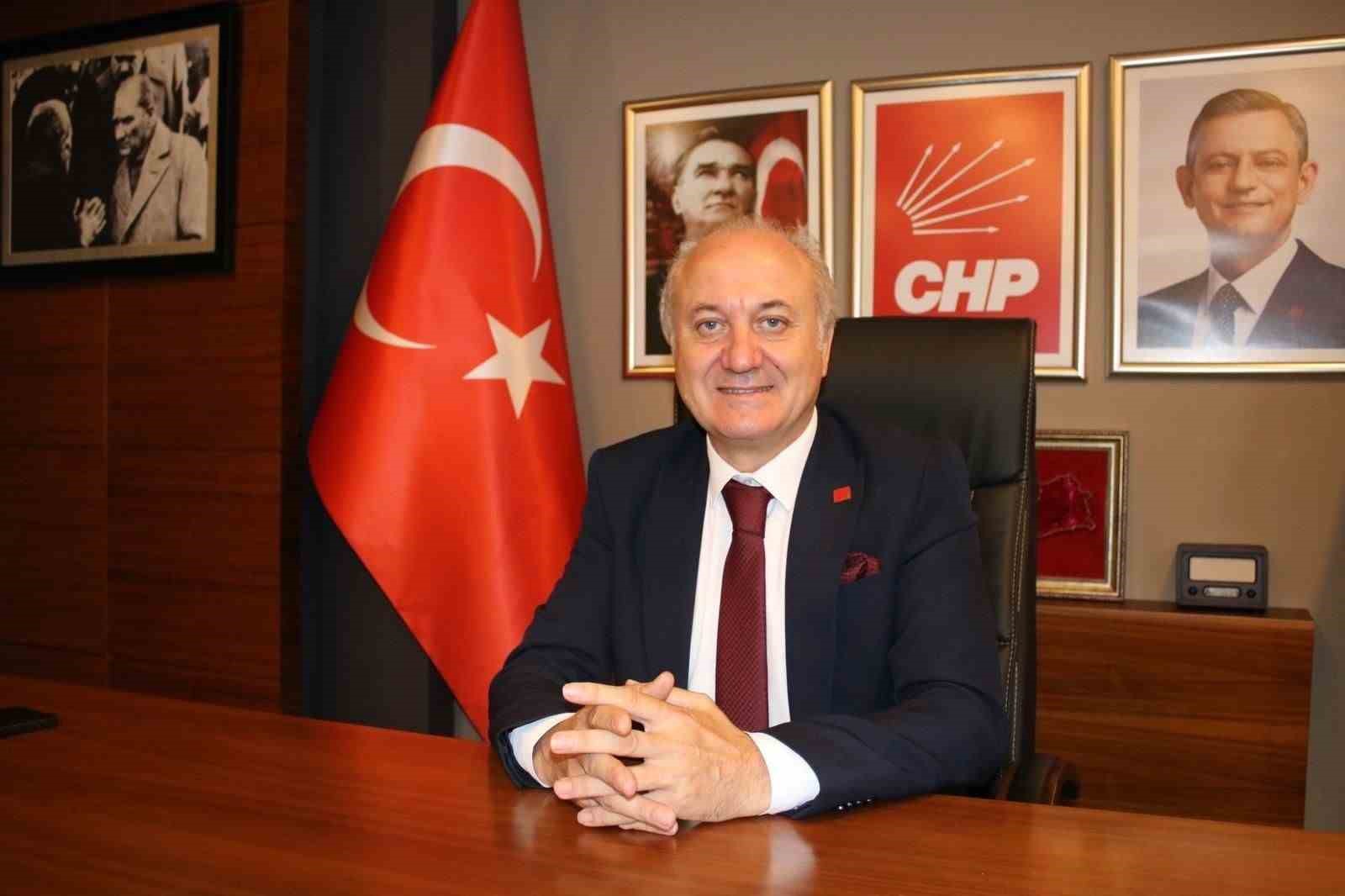 CHP’nin 23 Nisan tanıtımıyla ilgili Atatürk tepkisine cevap: "Çifte standart"
