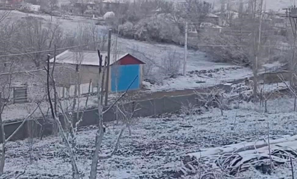 Çiçekdağı ilçesinde Nisan ayında kar yağdı
