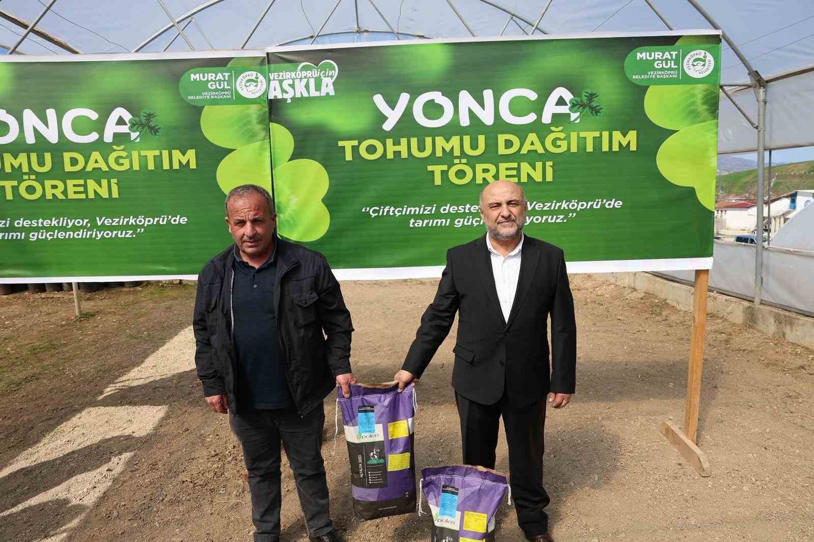 Çiftçilere yonca tohumu desteği
