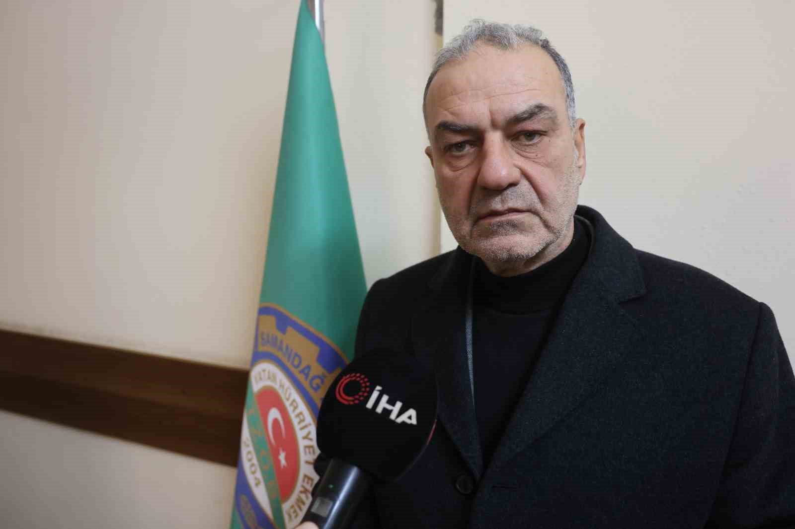 Çiftçinin dalından bedavaya vermeye razı olduğu mandalina bahçelerinde toprak turuncuya döndü
