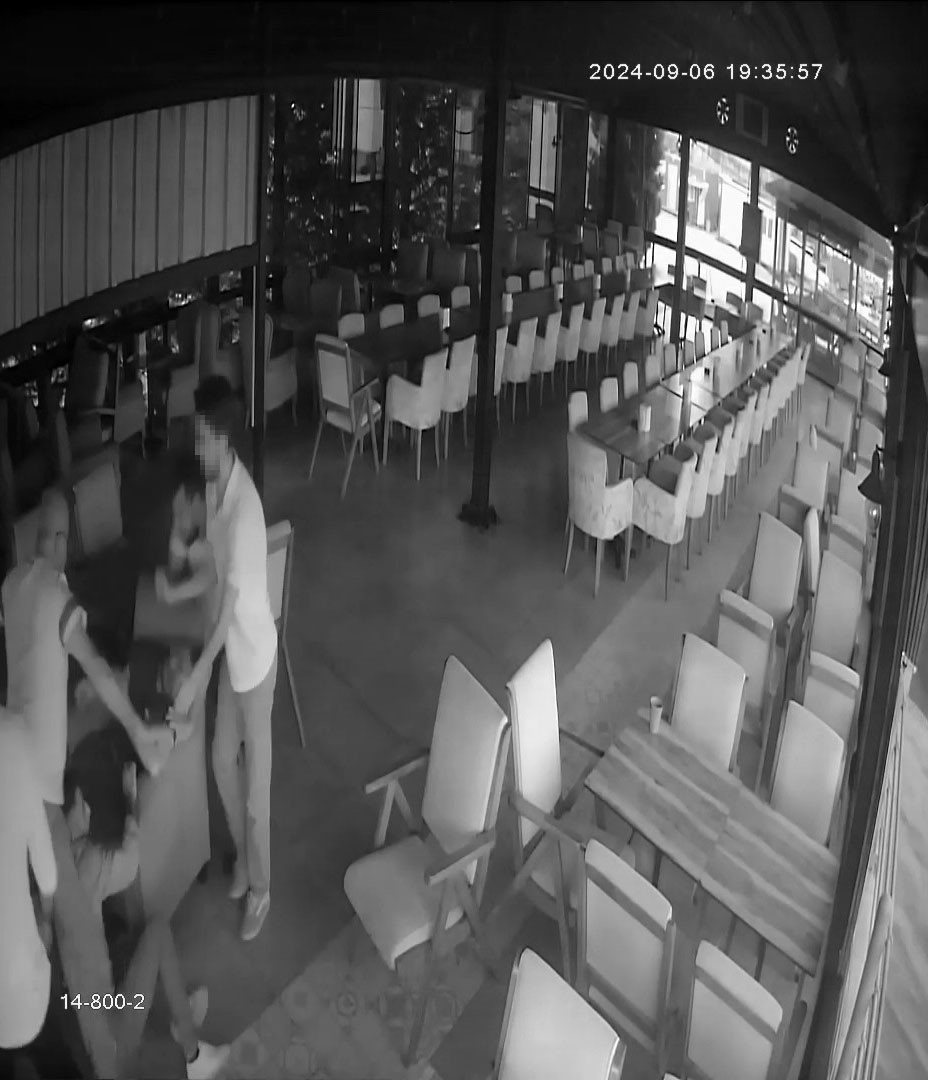 Çifte cinayetten önce feci şekilde darp edilme anları ortaya çıktı
Çifte cinayetten önce feci şekilde darp edilme anları ortaya çıktı